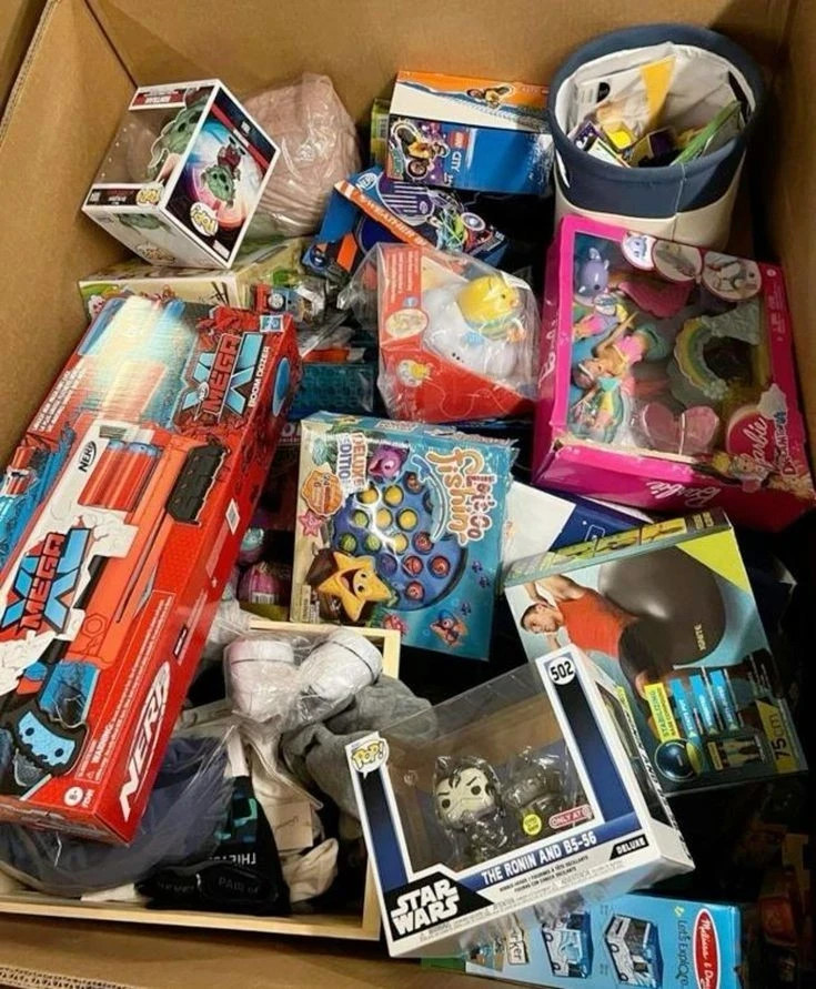 Medium Box General Merchandise Mix Lot – Random Picks Limited Time Offer