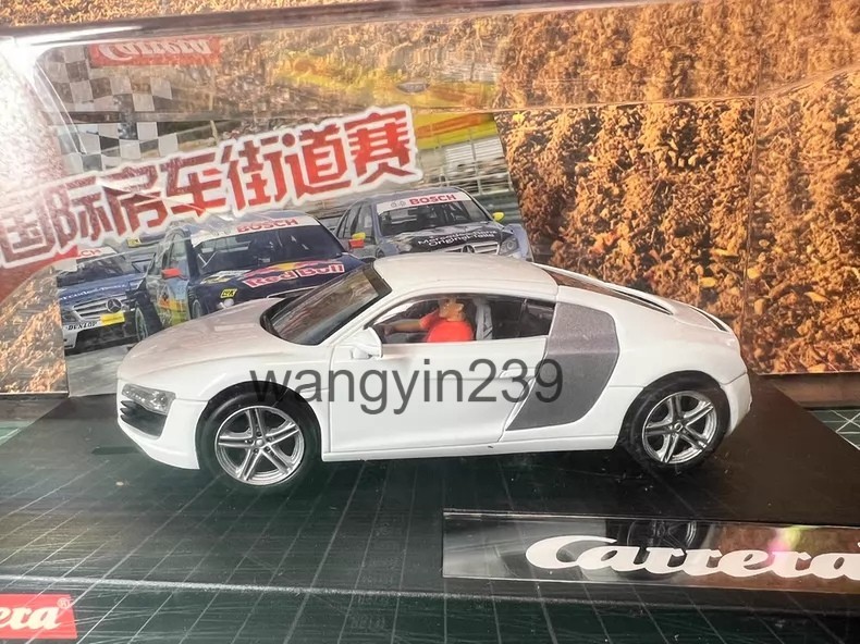 Carrera 1/32 Scale Audi R8 Coupe V10 White Model