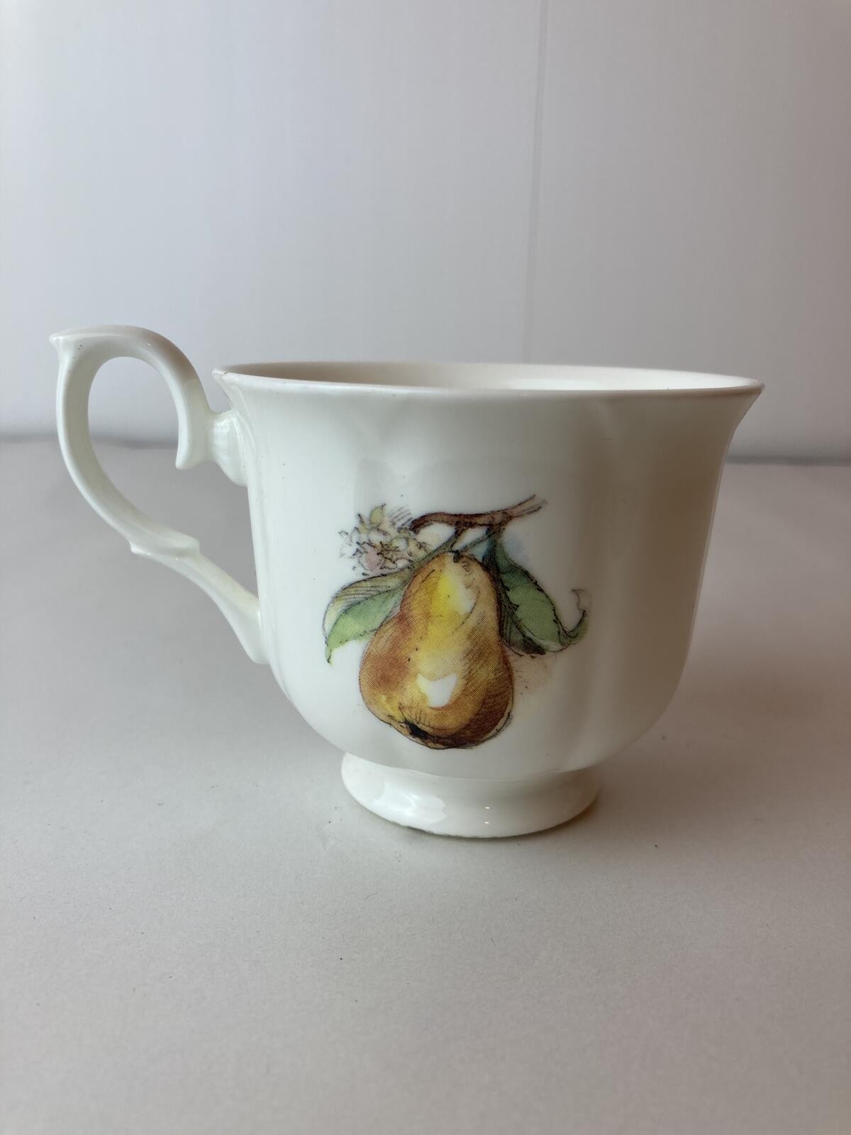 Duchess Bone China Fruit Pattern Teacup Made in England Vtg