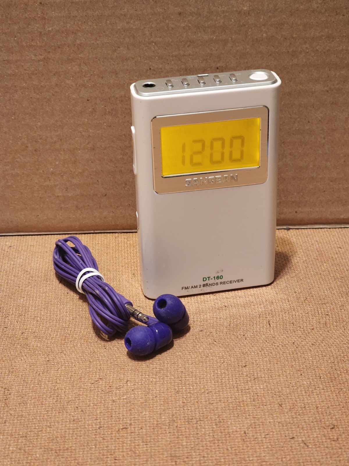 Sangean DT-160 AM/FM 2 Bands Receiver Stereo Pocket Radio, w/ Earbuds, White