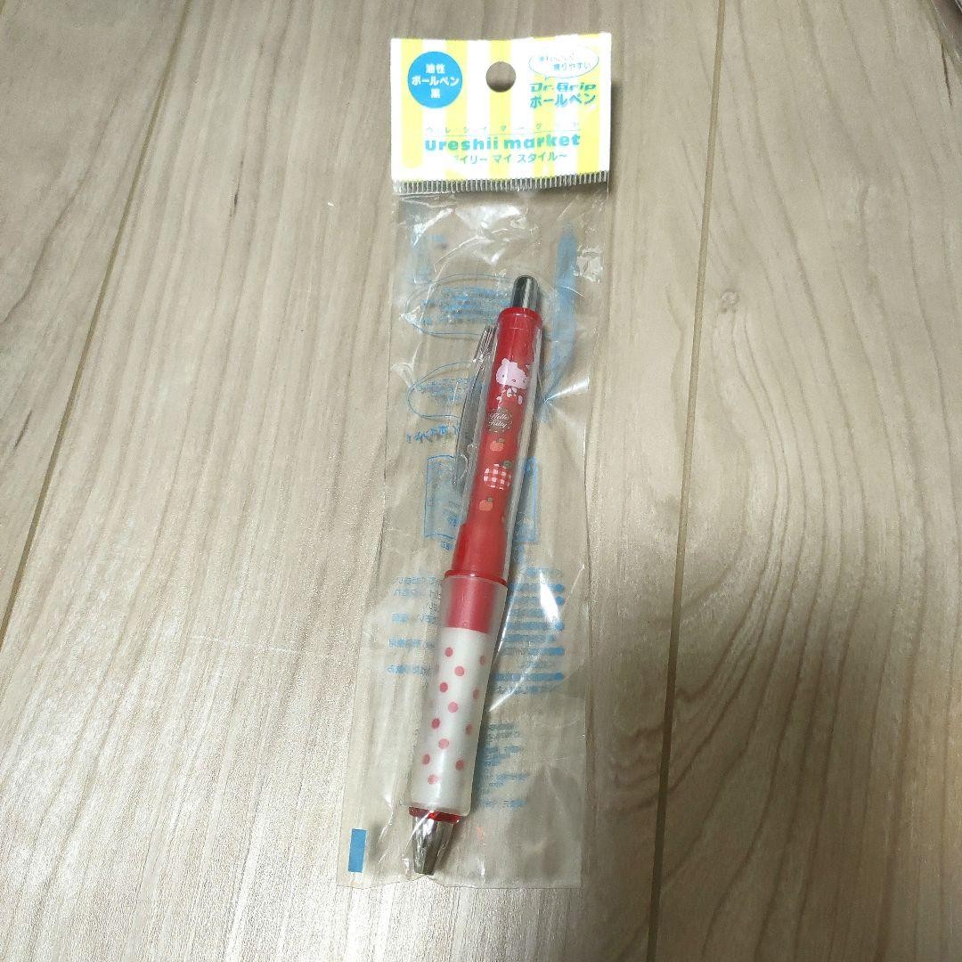 Ureshii Market Sanrio Kitty Apple Doctor Grip Ballpoint Pen