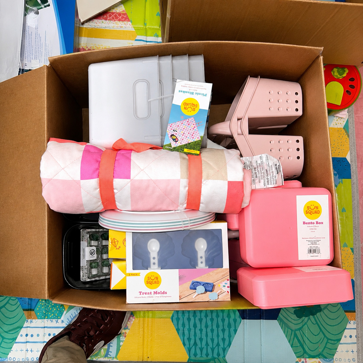 HomeGoods Overstock Warehouse Bundle – Premium Surprise Goods Box