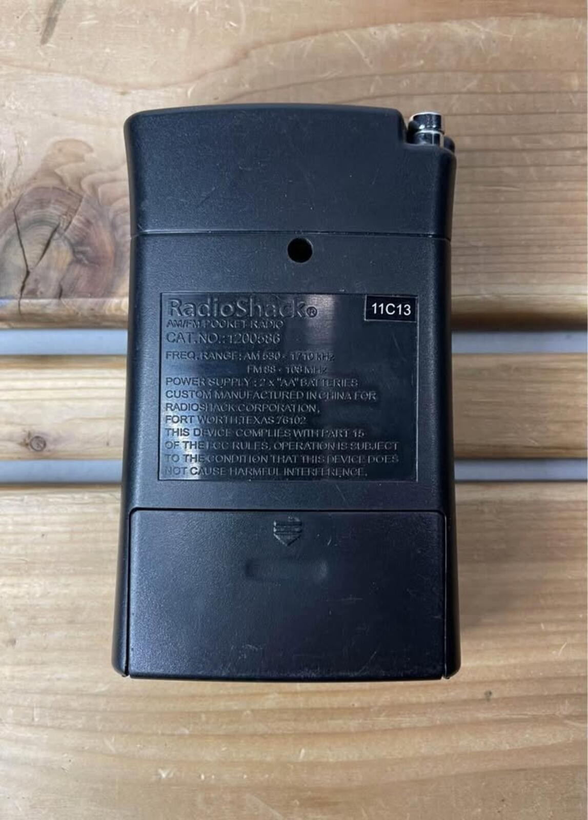 RadioShack AM/FM Pocket Radio 1200586