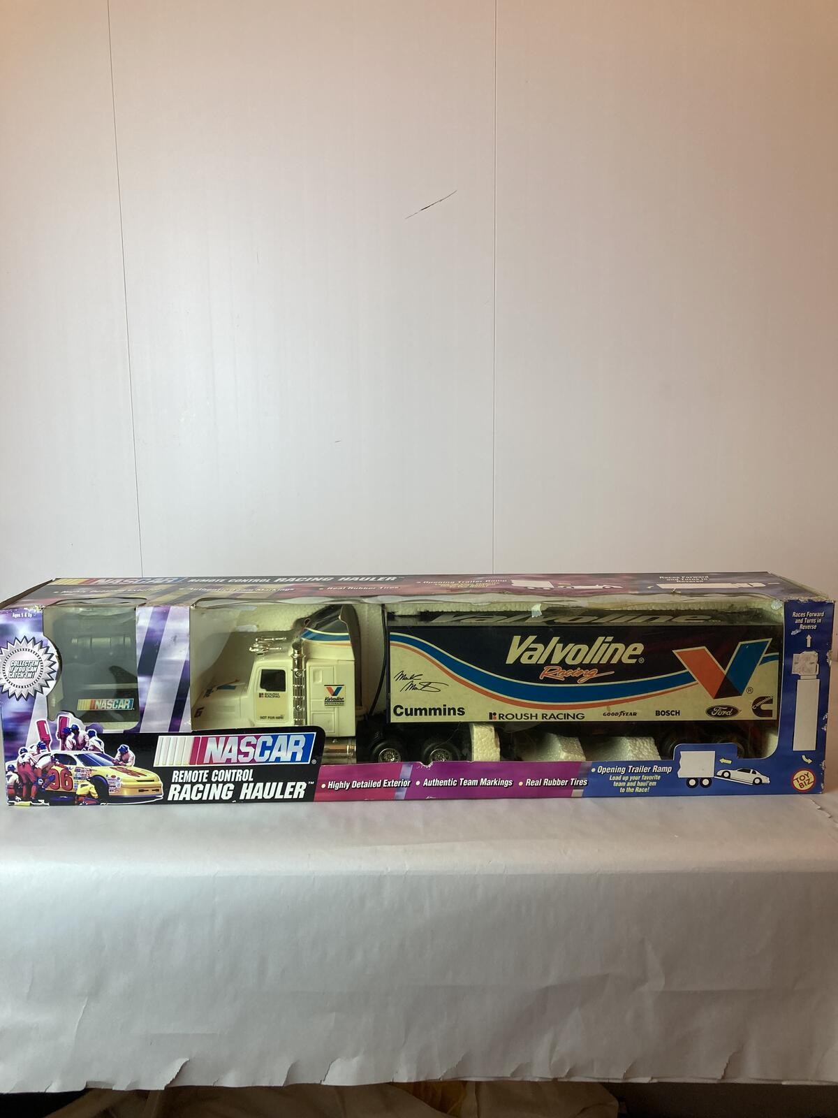 NASCAR Valvoline Radio-Control Racing Hauler Trailer in Box