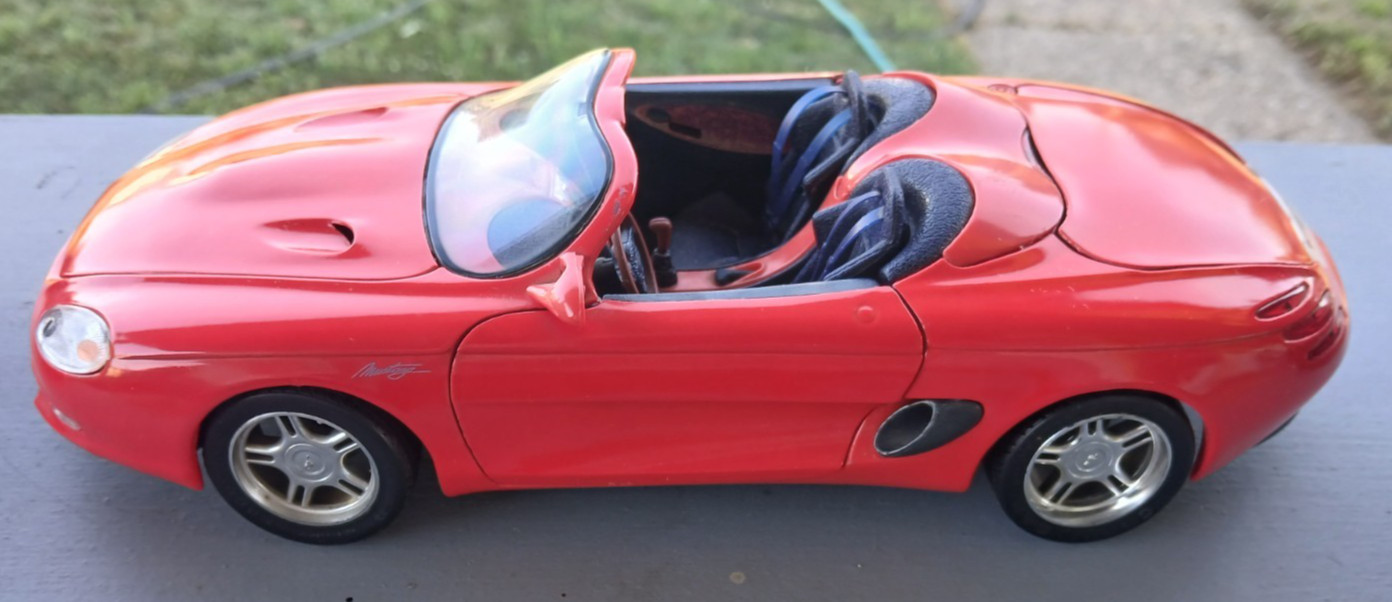 Maisto Mustang Mach III / Red /Diecast / Thailand / Scale 1/18